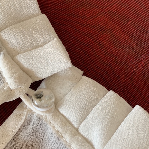 Twelve by Twelve, pleated and ruffle blouse, size XS - Picture 6 of 8